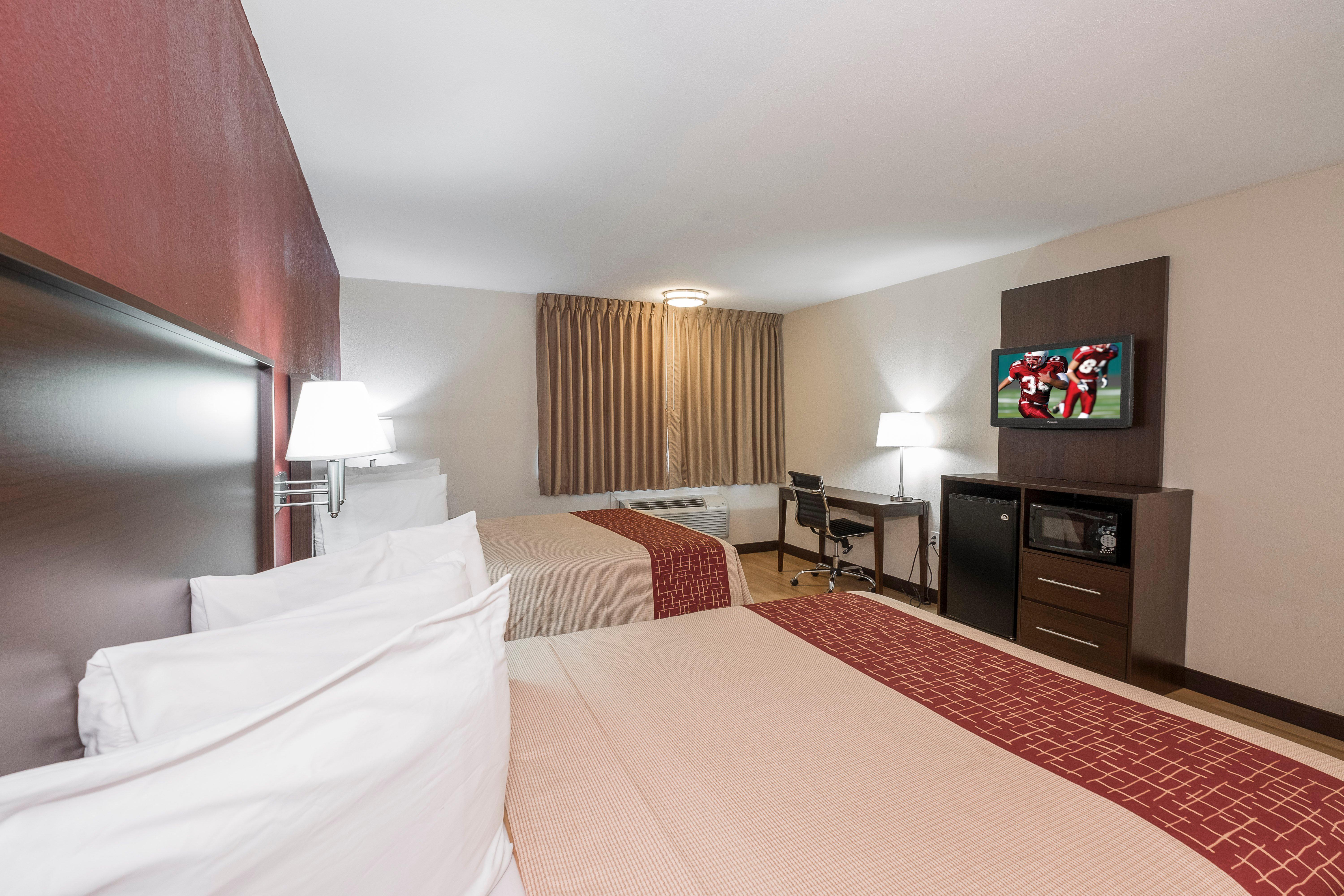Red Roof Inn Plus+ Poughkeepsie Exterior photo